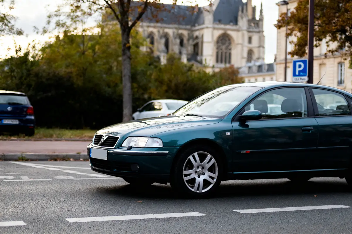DLM Reims : Louez votre voiture idéale à Reims !